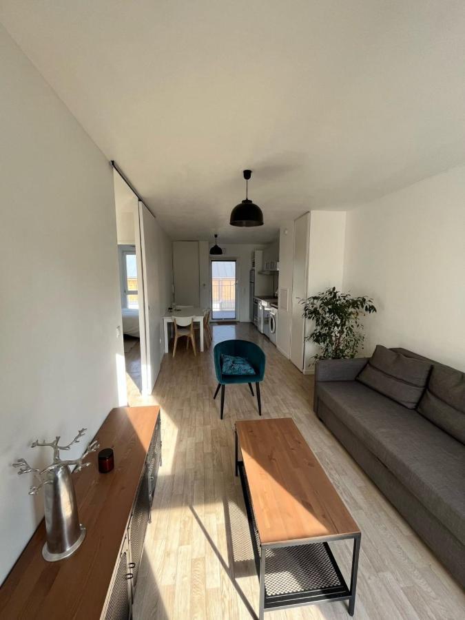 Modern And Bright Apartment Near Paris La Courneuve Εξωτερικό φωτογραφία