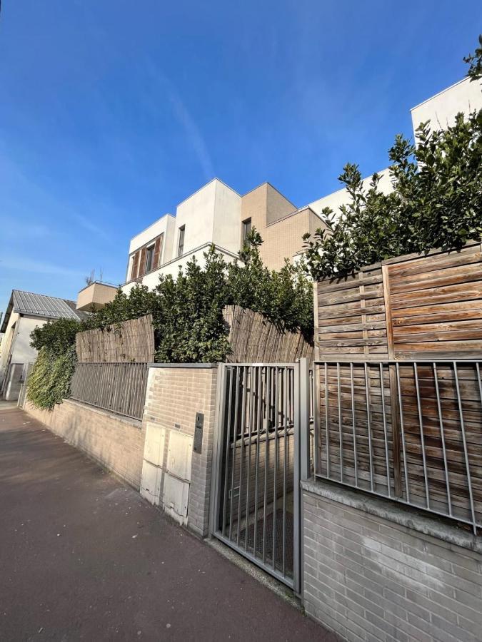Modern And Bright Apartment Near Paris La Courneuve Εξωτερικό φωτογραφία